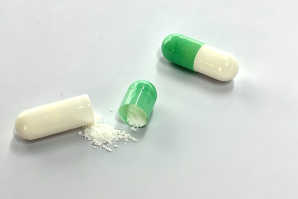 SPME-GC/MS analysis of solvent residues in drugs